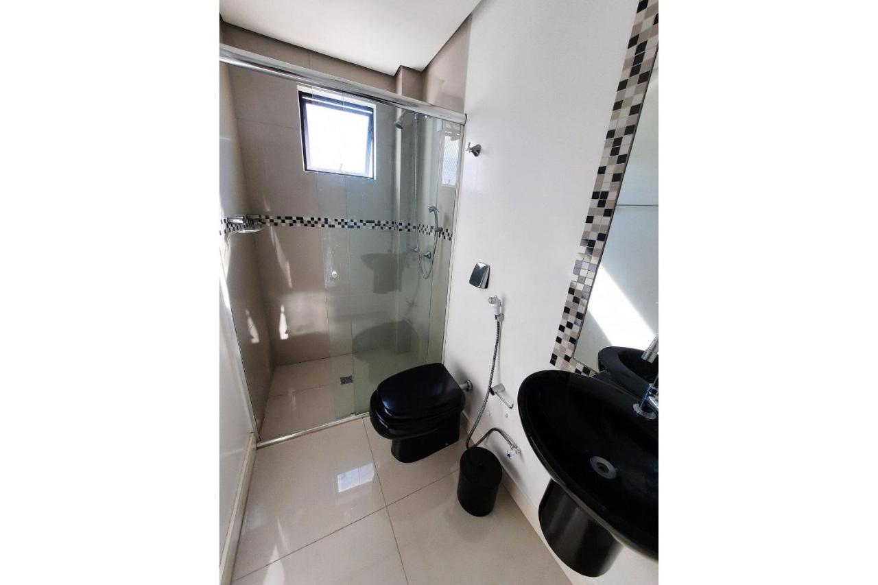 3 Suites Linda Vista Da Orla De Bc A 50M Da Praia - Somente Familiares Balneário Camboriú エクステリア 写真