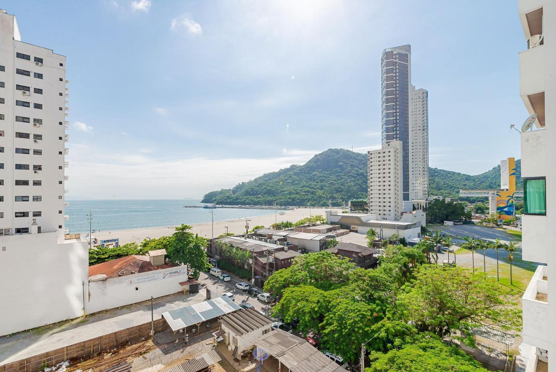 3 Suites Linda Vista Da Orla De Bc A 50M Da Praia - Somente Familiares Balneário Camboriú エクステリア 写真